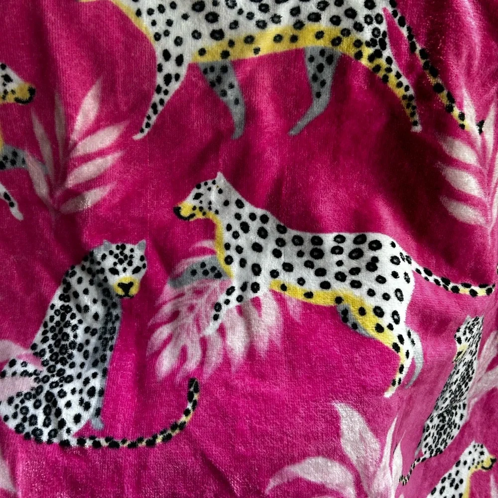 Pink Leopard Print Beach towel large size good condition